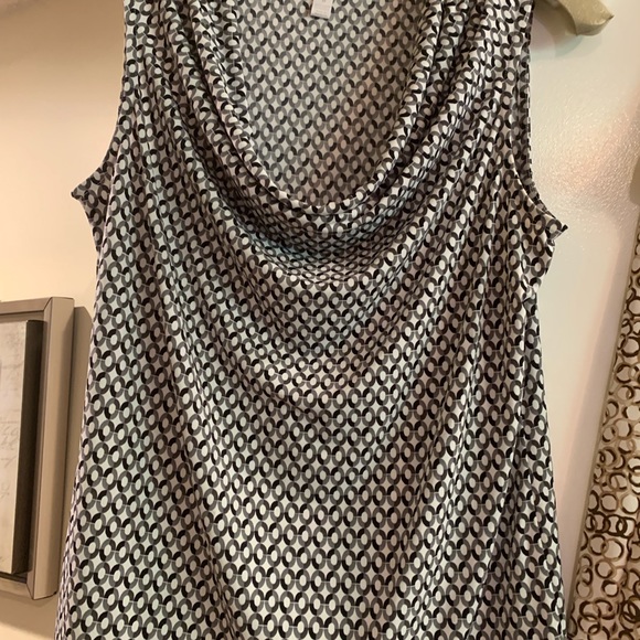Blouses - Picture 1 of 4